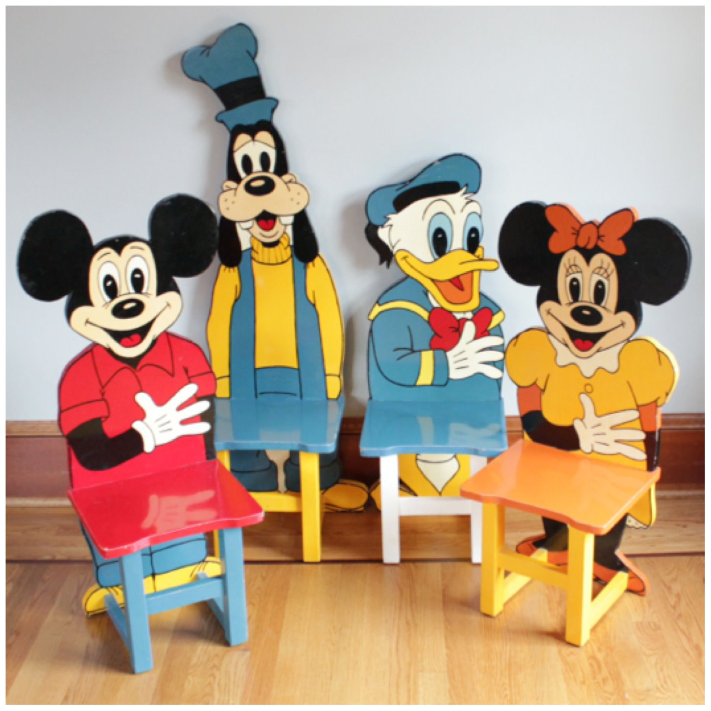 mickey mouse table and chairs set